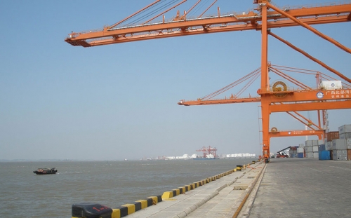 钦州10万吨级航道扩建工程